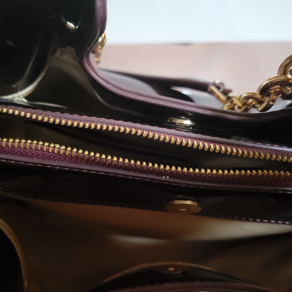 Bebe Metallic Burgandy Women's Bag NEW - Picture 4 of 11
